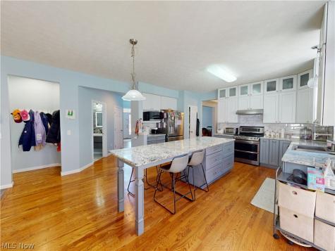 4484 Castlegate Boulevard Uniontown OH 44685