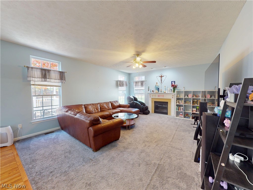 4484 Castlegate Boulevard Uniontown OH 44685