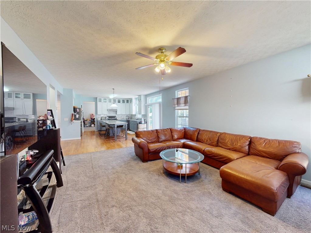 4484 Castlegate Boulevard Uniontown OH 44685