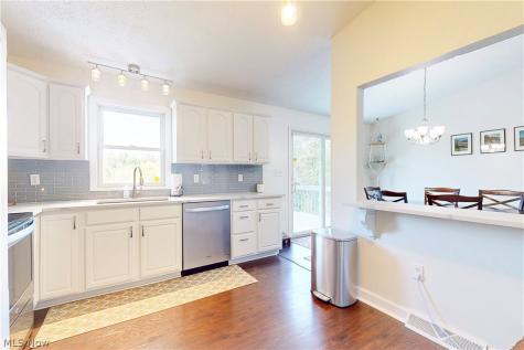 3237 Saint Charles Drive Steubenville OH 43952