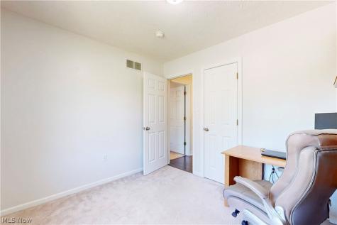 3237 Saint Charles Drive Steubenville OH 43952