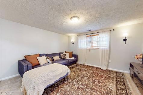 3237 Saint Charles Drive Steubenville OH 43952