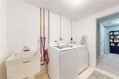 3237 Saint Charles Drive Steubenville OH 43952