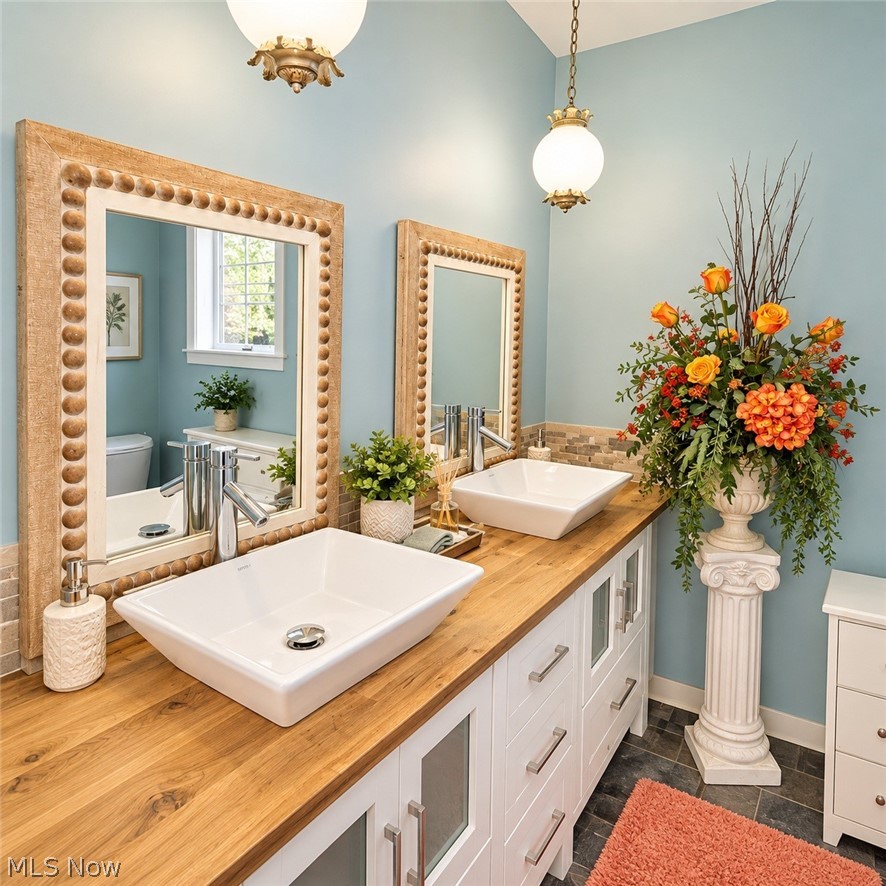 5124 Northcliff Loop W Columbus OH 43229