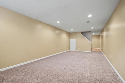 7370 Lacosta Drive Hudson OH 44236