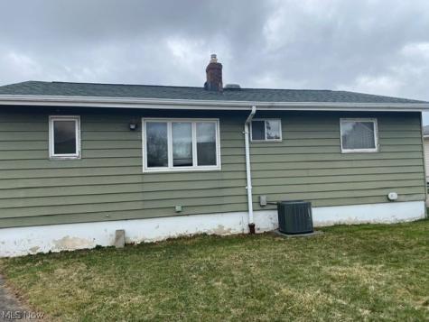 6024 Brook Court Brook Park OH 44142