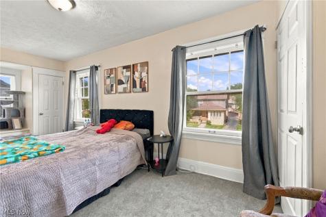 3258 Redwood Road Cleveland Heights OH 44118