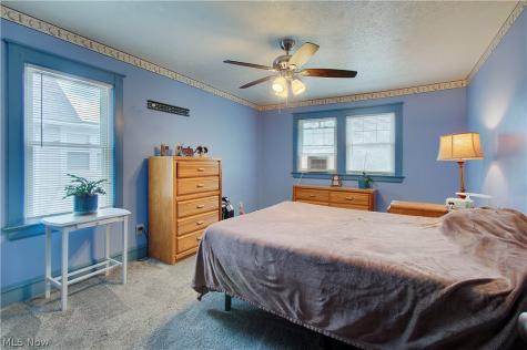 17436 Woodford Avenue Lakewood OH 44107