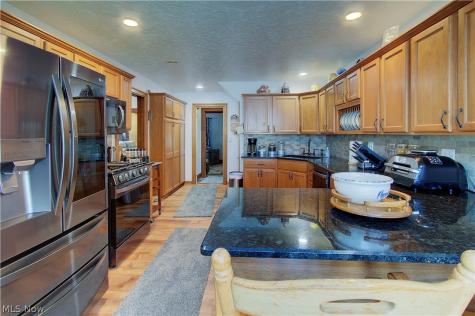 17436 Woodford Avenue Lakewood OH 44107