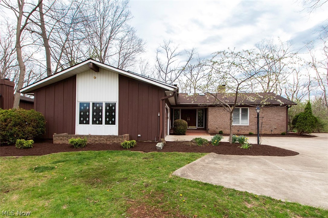 296 Windward Drive Elyria OH 44035