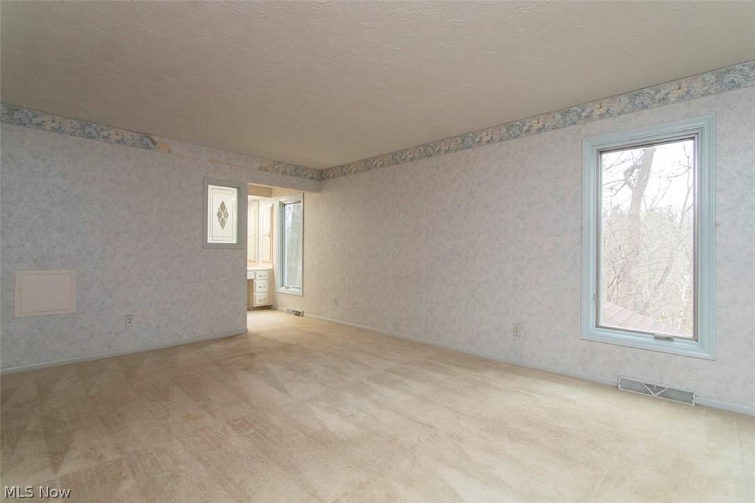 296 Windward Drive Elyria OH 44035