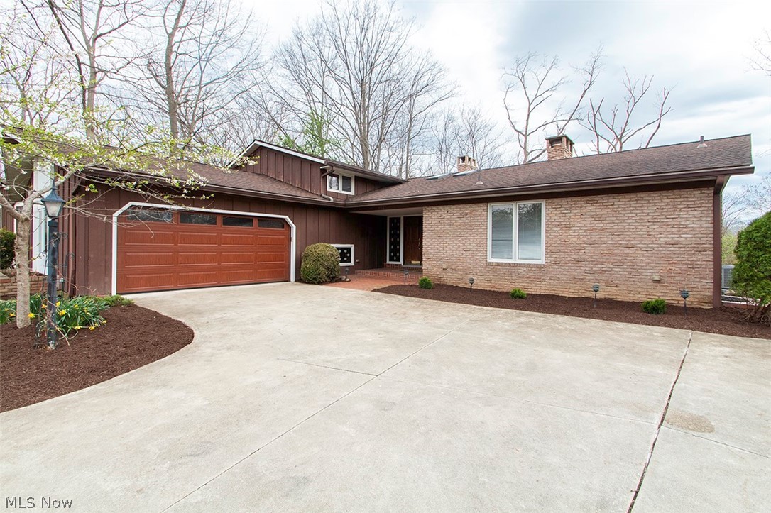 296 Windward Drive Elyria OH 44035