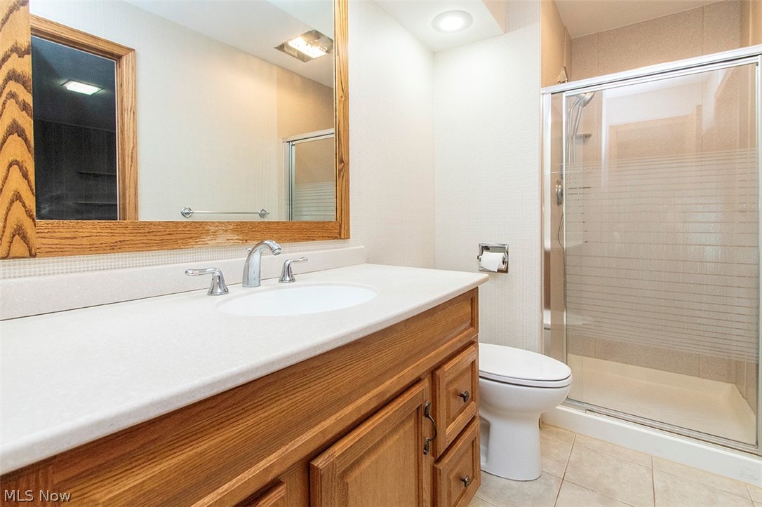 296 Windward Drive Elyria OH 44035