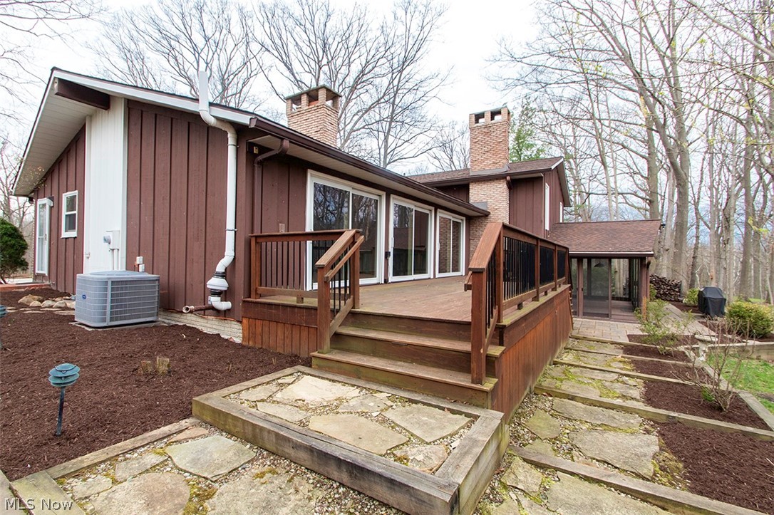 296 Windward Drive Elyria OH 44035
