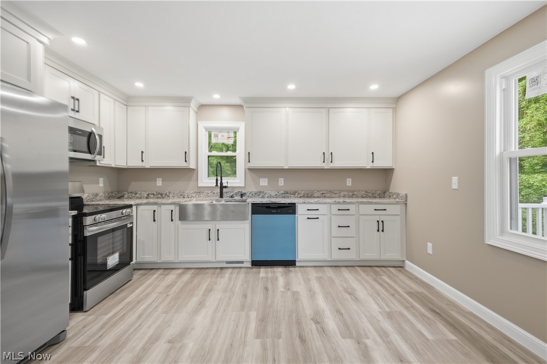 17366 Market Street Lake Milton OH 44429