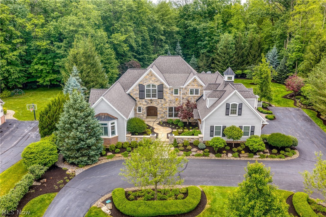 17399 Lookout Drive Chagrin Falls OH 44023