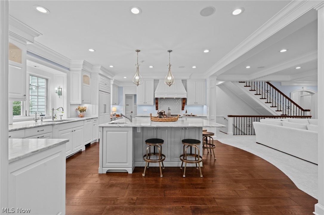 17399 Lookout Drive Chagrin Falls OH 44023