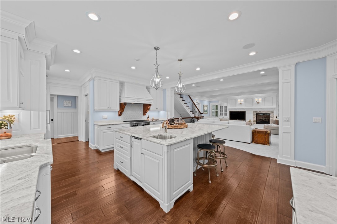 17399 Lookout Drive Chagrin Falls OH 44023