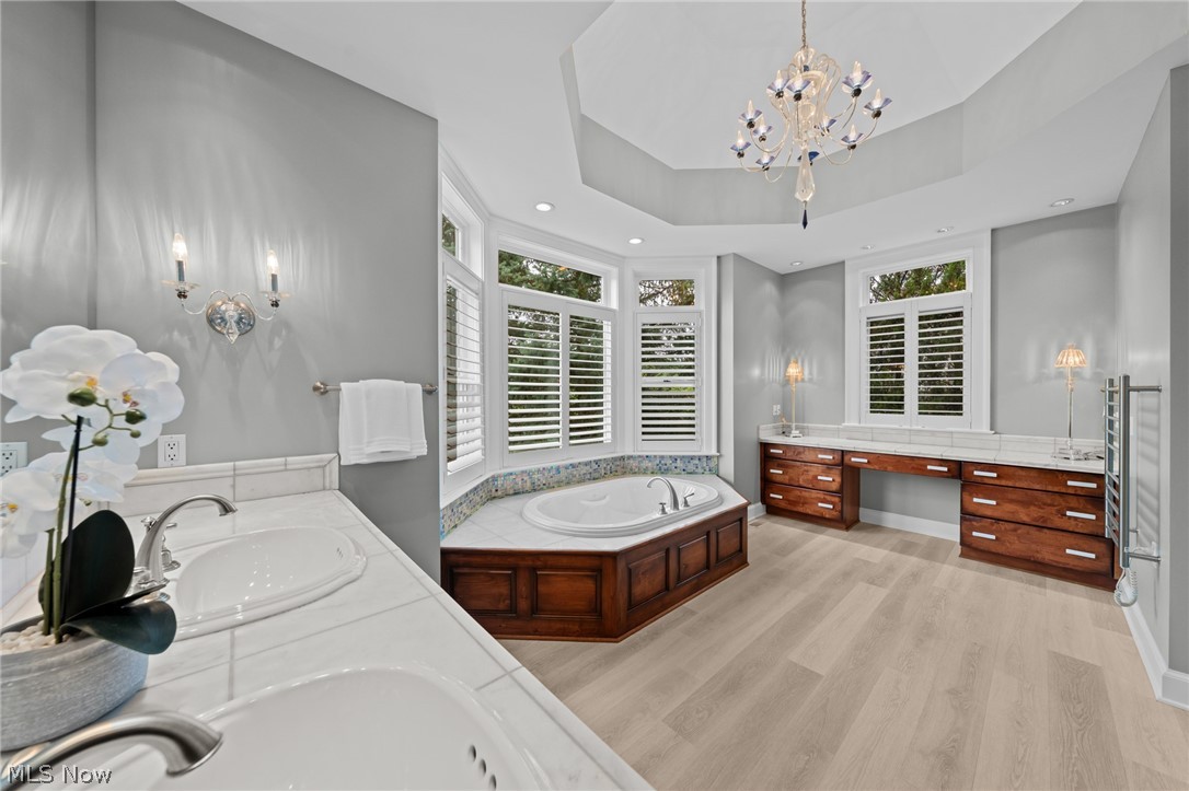 17399 Lookout Drive Chagrin Falls OH 44023