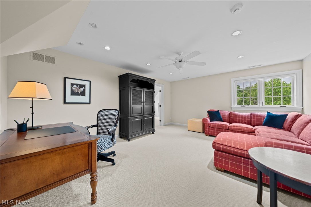 17399 Lookout Drive Chagrin Falls OH 44023