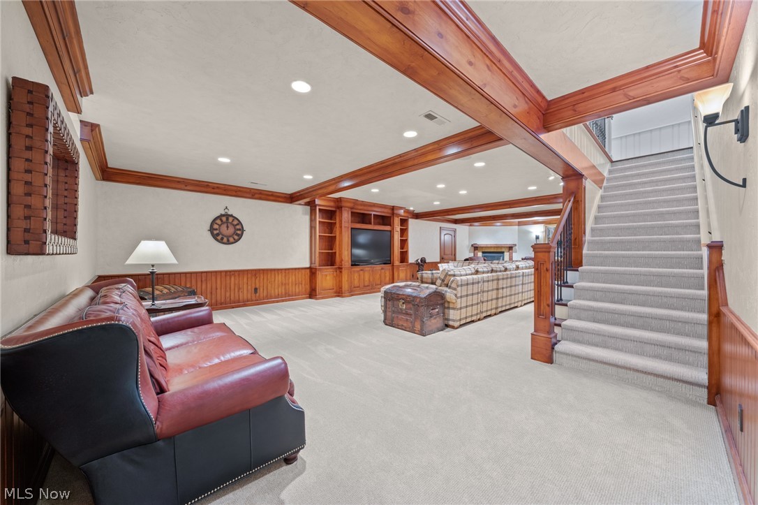 17399 Lookout Drive Chagrin Falls OH 44023