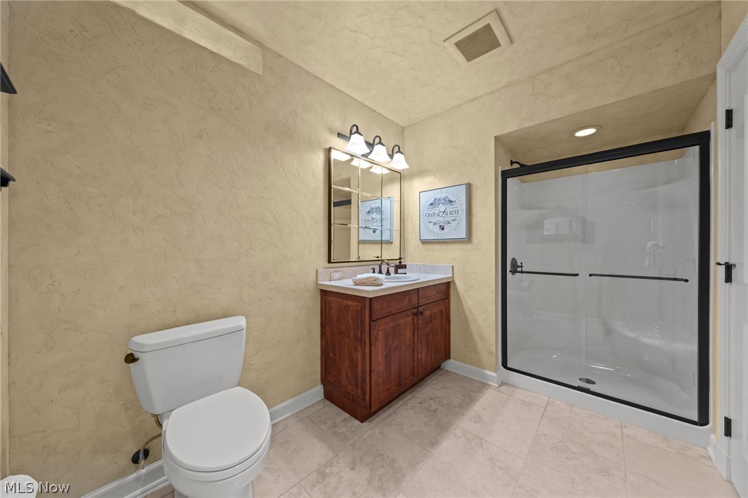 17399 Lookout Drive Chagrin Falls OH 44023
