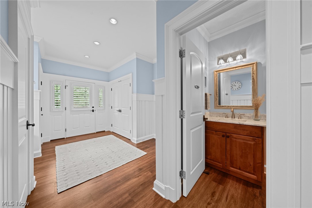 17399 Lookout Drive Chagrin Falls OH 44023