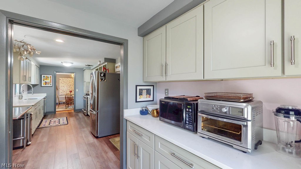 1896 Dunellon Drive Lyndhurst OH 44124