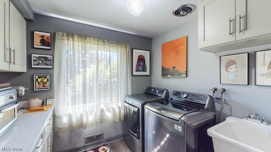 1896 Dunellon Drive Lyndhurst OH 44124
