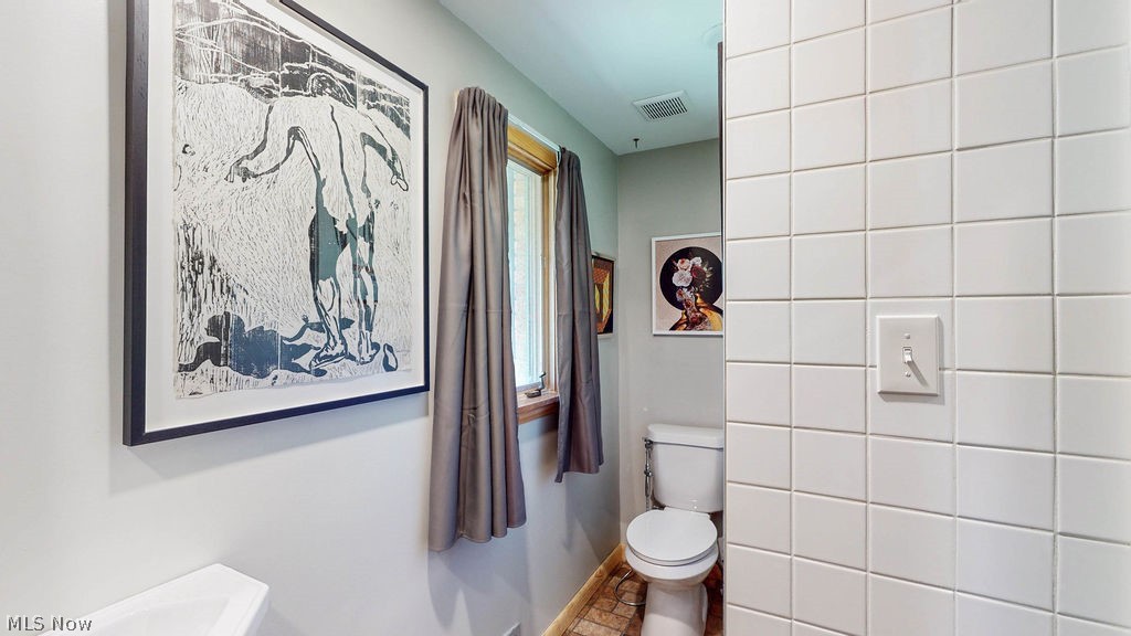 1896 Dunellon Drive Lyndhurst OH 44124