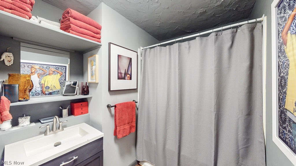 1896 Dunellon Drive Lyndhurst OH 44124