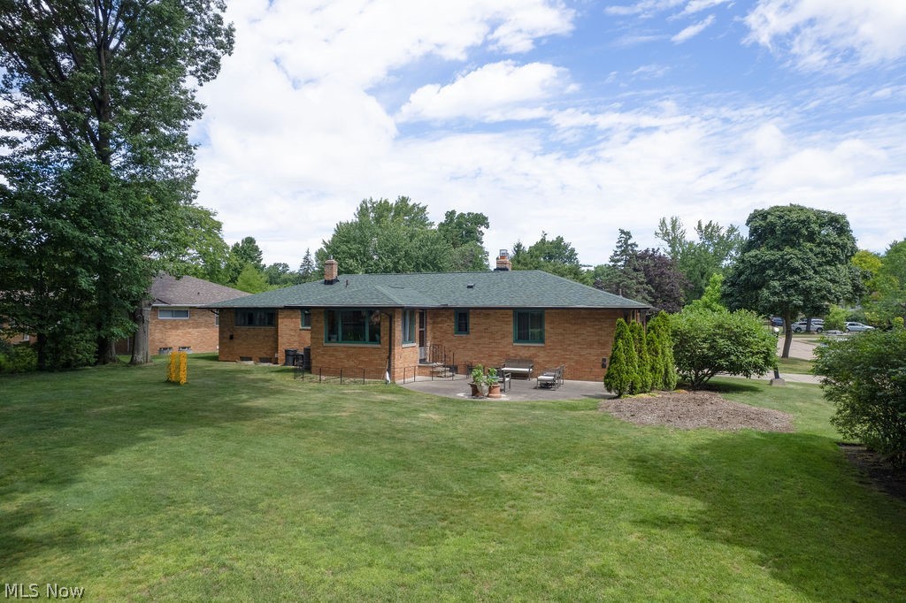 1896 Dunellon Drive Lyndhurst OH 44124