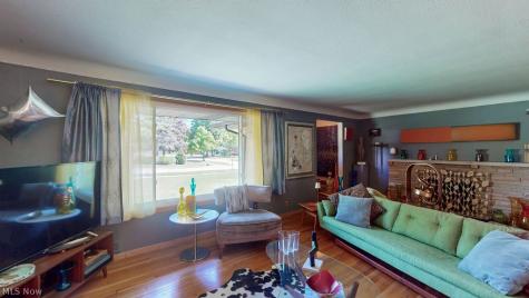 1896 Dunellon Drive Lyndhurst OH 44124
