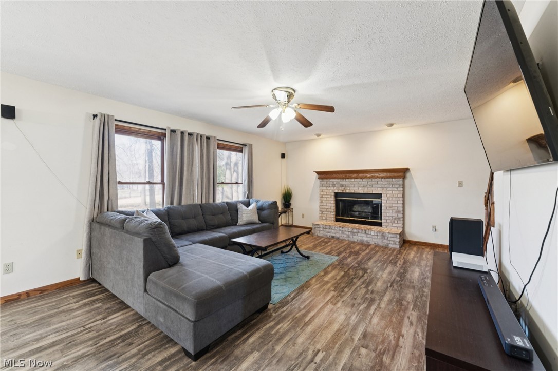 310 Carol Lane Elyria OH 44035