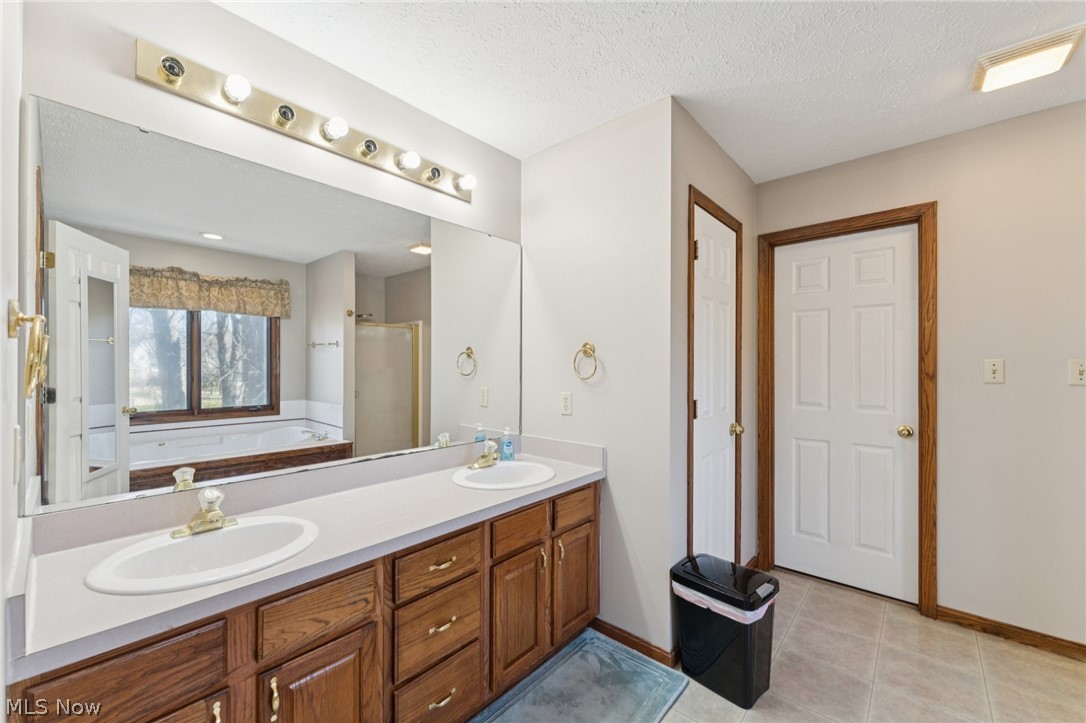 310 Carol Lane Elyria OH 44035