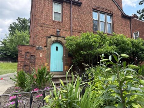 16713 Lomond Boulevard Shaker Heights OH 44120