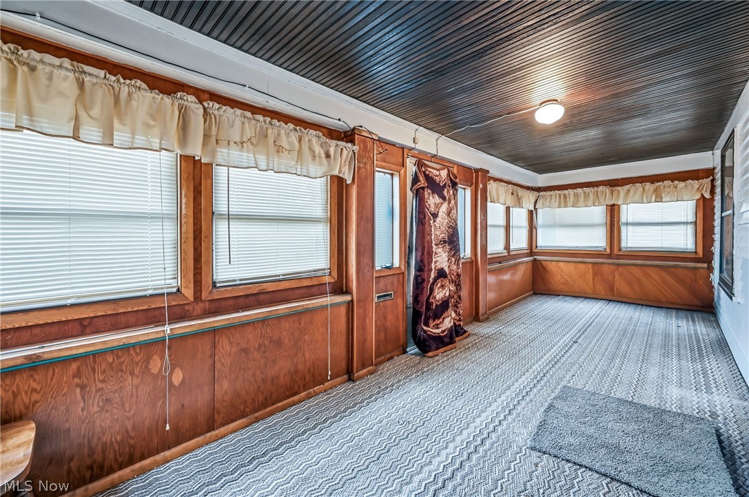 983 Garden Street NW Warren OH 44485