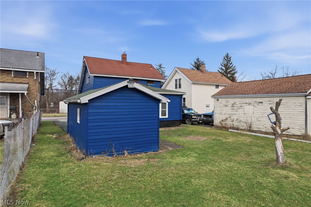 983 Garden Street NW Warren OH 44485