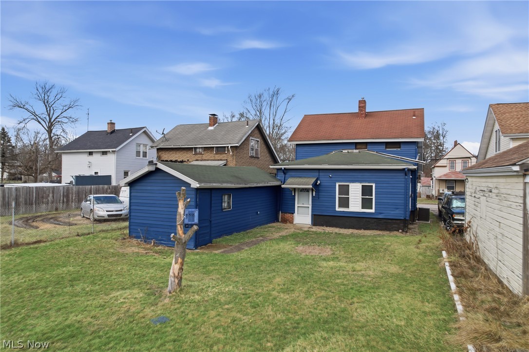 983 Garden Street NW Warren OH 44485