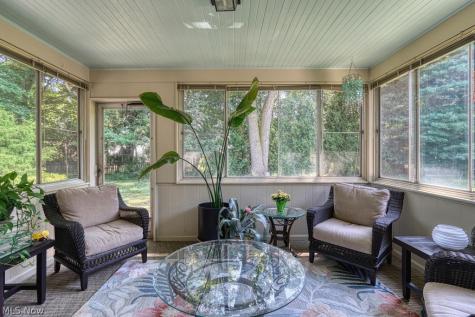 301 Breezewood Drive Bay Village OH 44140