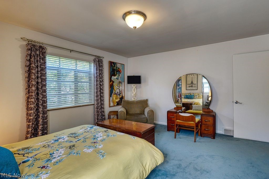 301 Breezewood Drive Bay Village OH 44140
