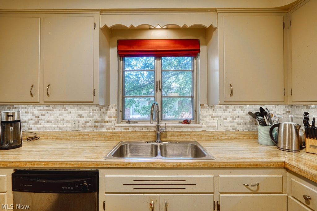 301 Breezewood Drive Bay Village OH 44140
