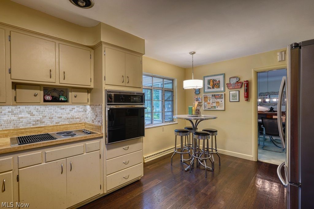 301 Breezewood Drive Bay Village OH 44140