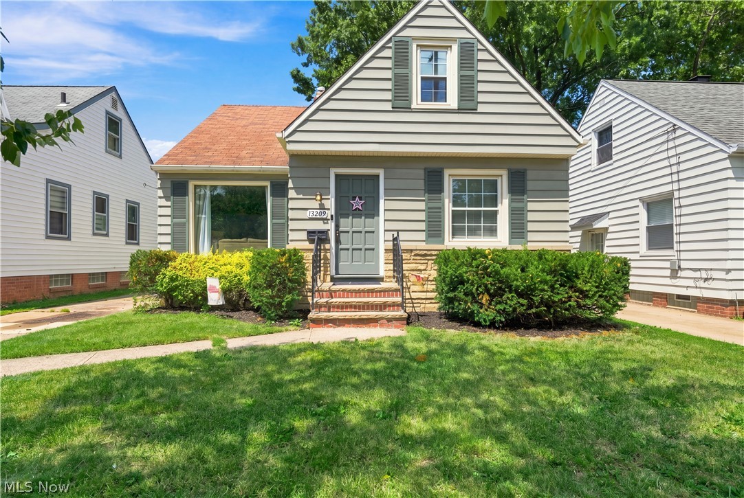 13209 Rockside Road Garfield Heights OH 44125