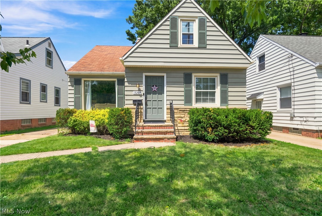 13209 Rockside Road Garfield Heights OH 44125