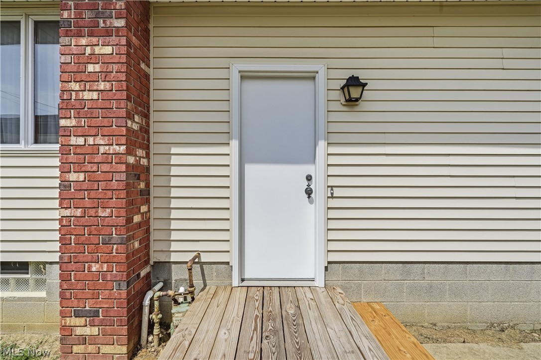 252 Clinton Avenue Akron OH 44301