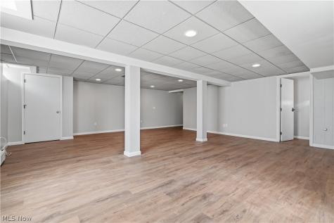 252 Clinton Avenue Akron OH 44301