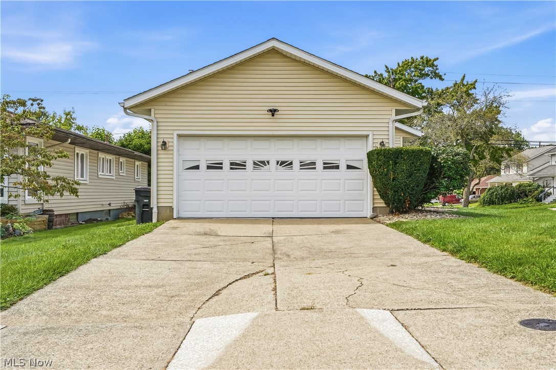 252 Clinton Avenue Akron OH 44301
