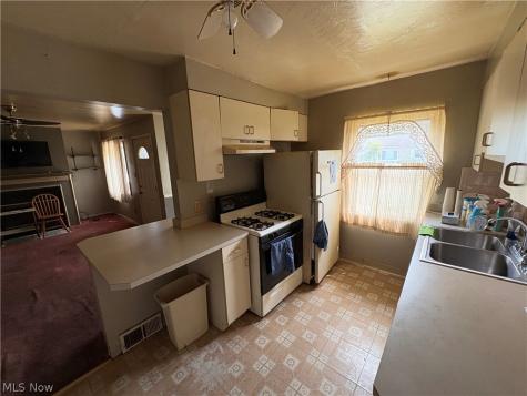 14448 Cleminshaw Road Cleveland OH 44135