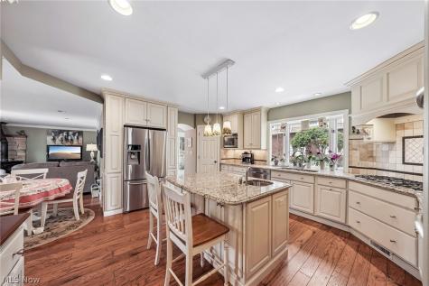170 Overwood Road Akron OH 44313